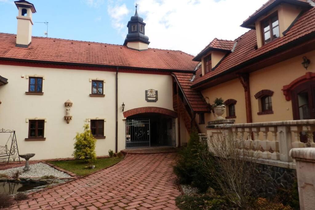 Zamecek Zdiky - Knizeci Apartman Bujanov Bagian luar foto