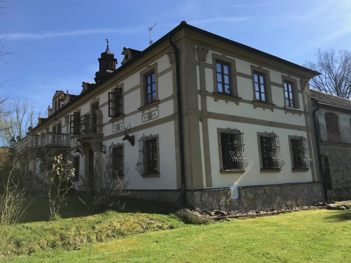 Zamecek Zdiky - Knizeci Apartman Bujanov Bagian luar foto