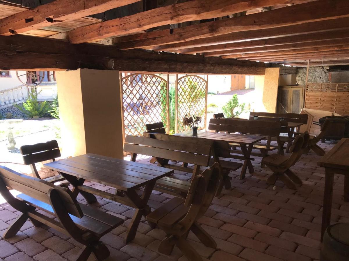 Zamecek Zdiky - Knizeci Apartman Bujanov Bagian luar foto